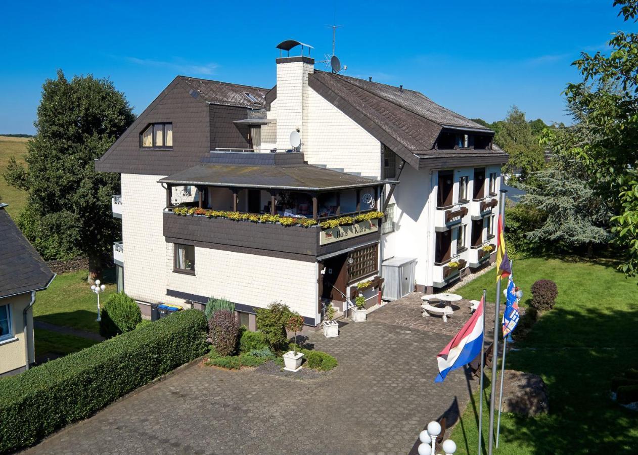 Hotel-Restaurant Maas Lutzerath Esterno foto
